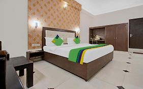 Treebo Trend Dream Palace